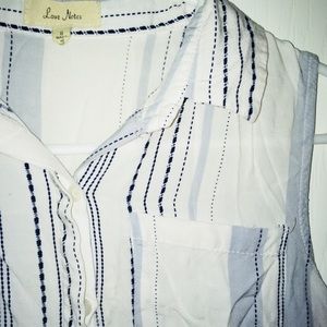 Sleeveless button up